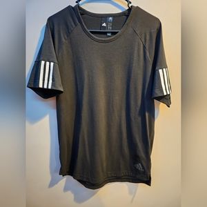 Mens Adidas T-Shirt size medium - Black with white stripes